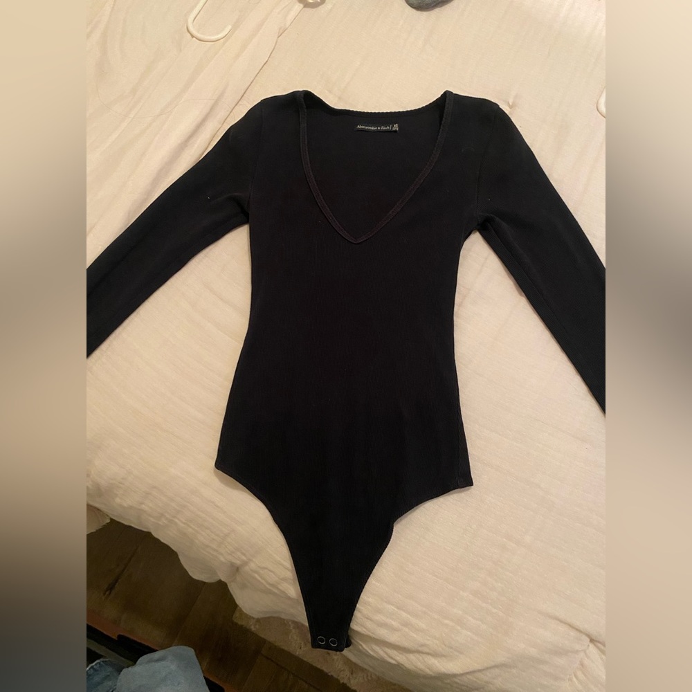 Abercrombie & Fitch Deep V Long Sleeve Bodysuit XS